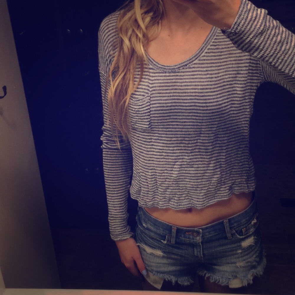 Hollister Crop knitted